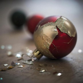 Когда новогодние праздники приносят грусть: как справиться с одиночеством