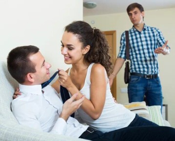 Как увести человека из брака: исследование силы соблазна